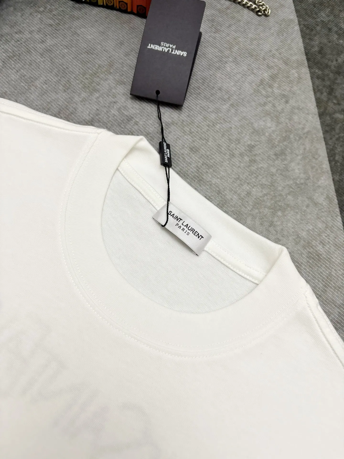 P135💰 YSL T 【YSL ， 】 New Arrival ， Premium Versatile ， Same Style YSL ， T ， ， ， logo logo ！ ， ， ， ， ， ， ， ！！ 300 ， ， 。 ， 。 ， ， ！！ Sizes：S、M、L、XL、XXL